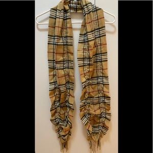 Lord & Taylor Scarf (Brand New)